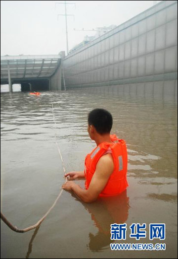 暴雨袭扬州（组图）