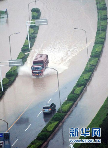 暴雨袭扬州（组图）