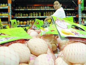沙皮蛋突然多起来高蛋价逼老母鸡推迟下岗